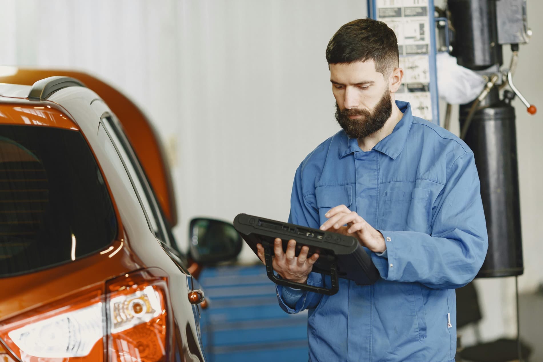 Auto Cena и autoDNA: в чём разница?